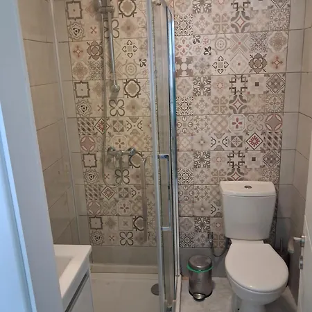56, Windchimes Pensionat 3*